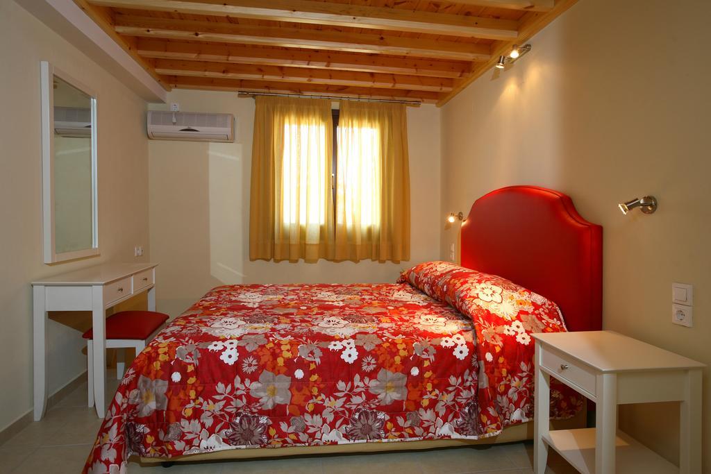 Porto Skopelos Villas מראה חיצוני תמונה